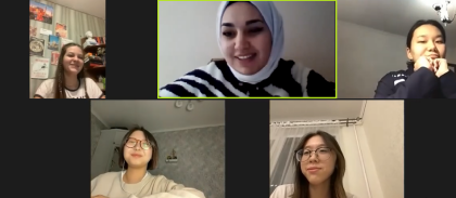 Online Kazakhstani girls’ group Turkish class at TURKCESTAN